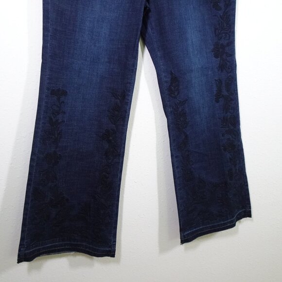 John Mark Embroidered Jeans Women's Plus Size 16W Blue Denim Stretch Flare - Picture 7 of 16